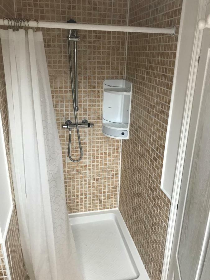 Le Noyer Villa Lithaire Екстериор снимка
